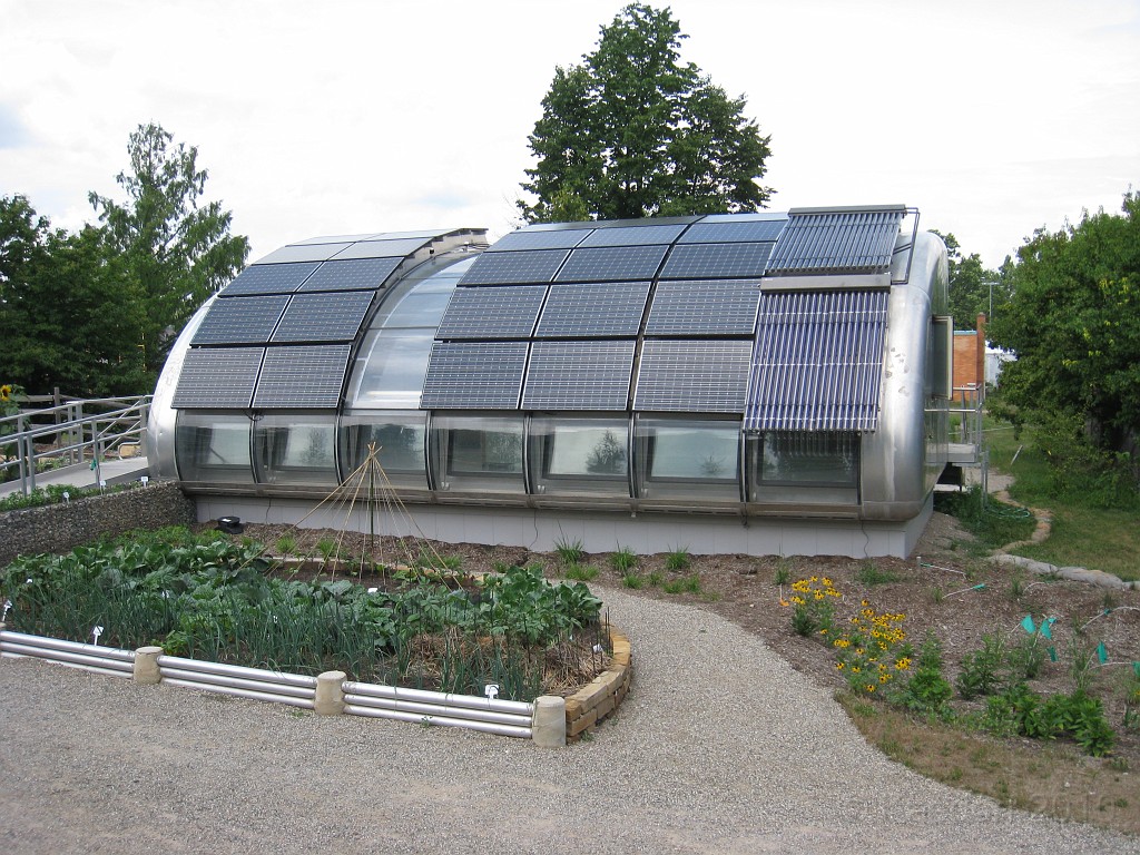 Matthaei Botanical Gardens 2010 0325.jpg - A self contained energy effecient home that recently was opened to the public (May 2010)